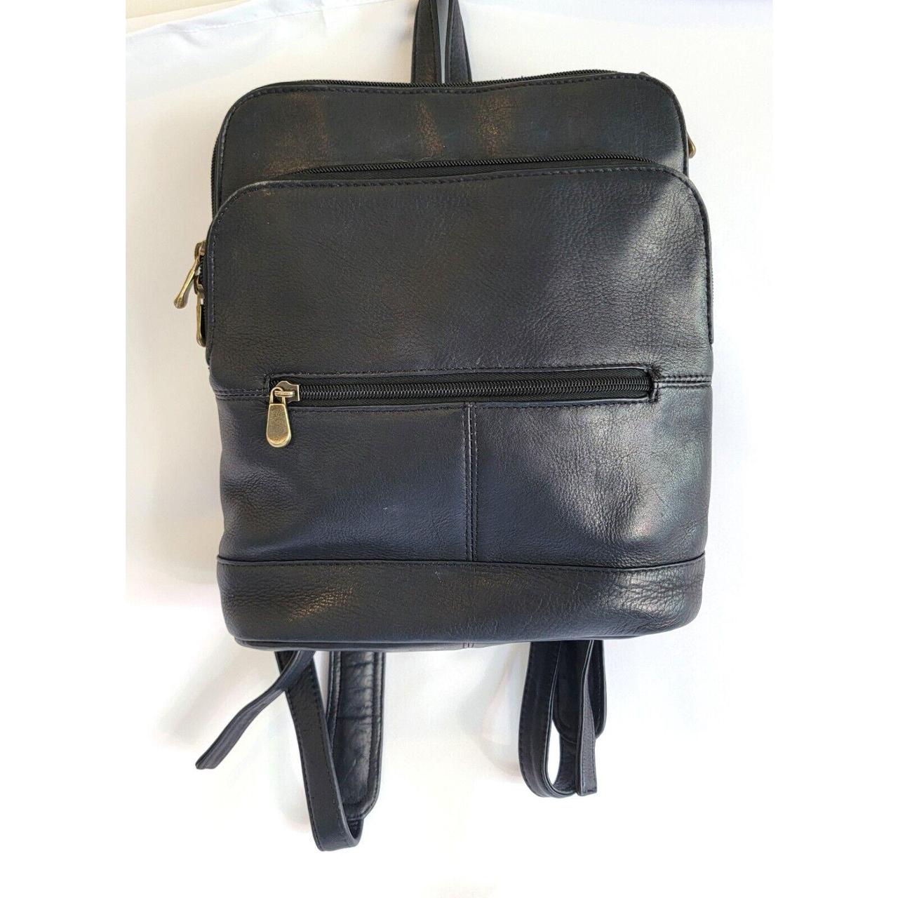 This Le Donne Genuine Black Leather Mini Backpack. Depop