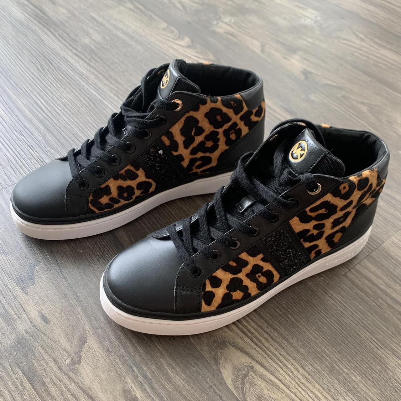 New Michael Kors Size 7 Leopard and Leather Chapman