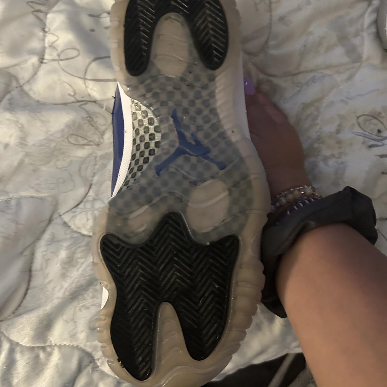 womens retro jordans 11