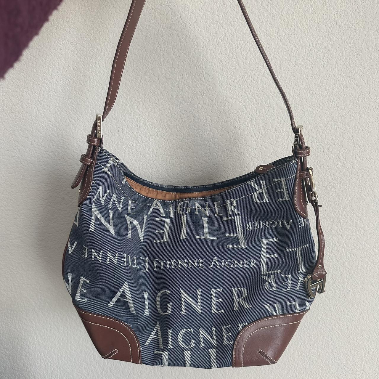 item listed by lolaslikes1