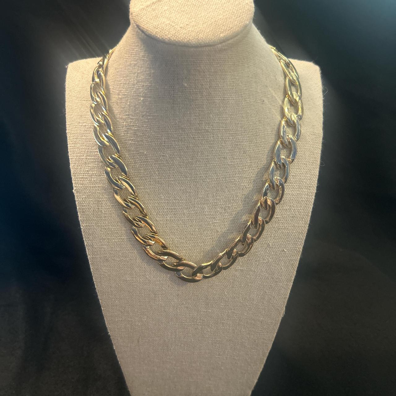 item listed by luludragonfly