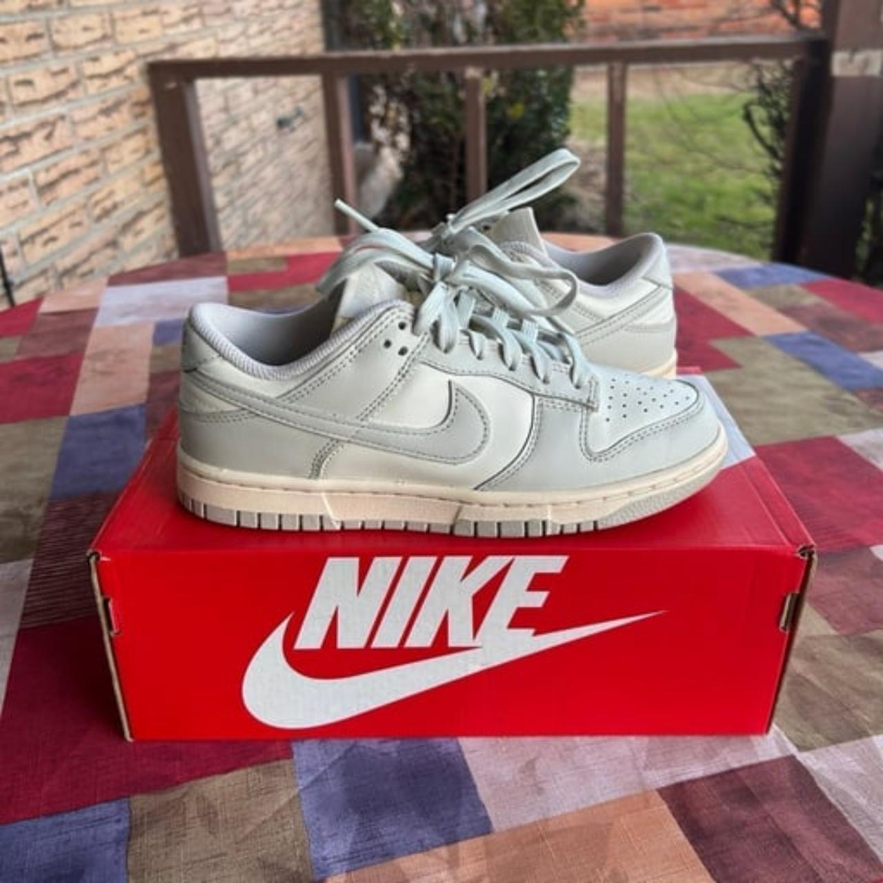 dunk white bone