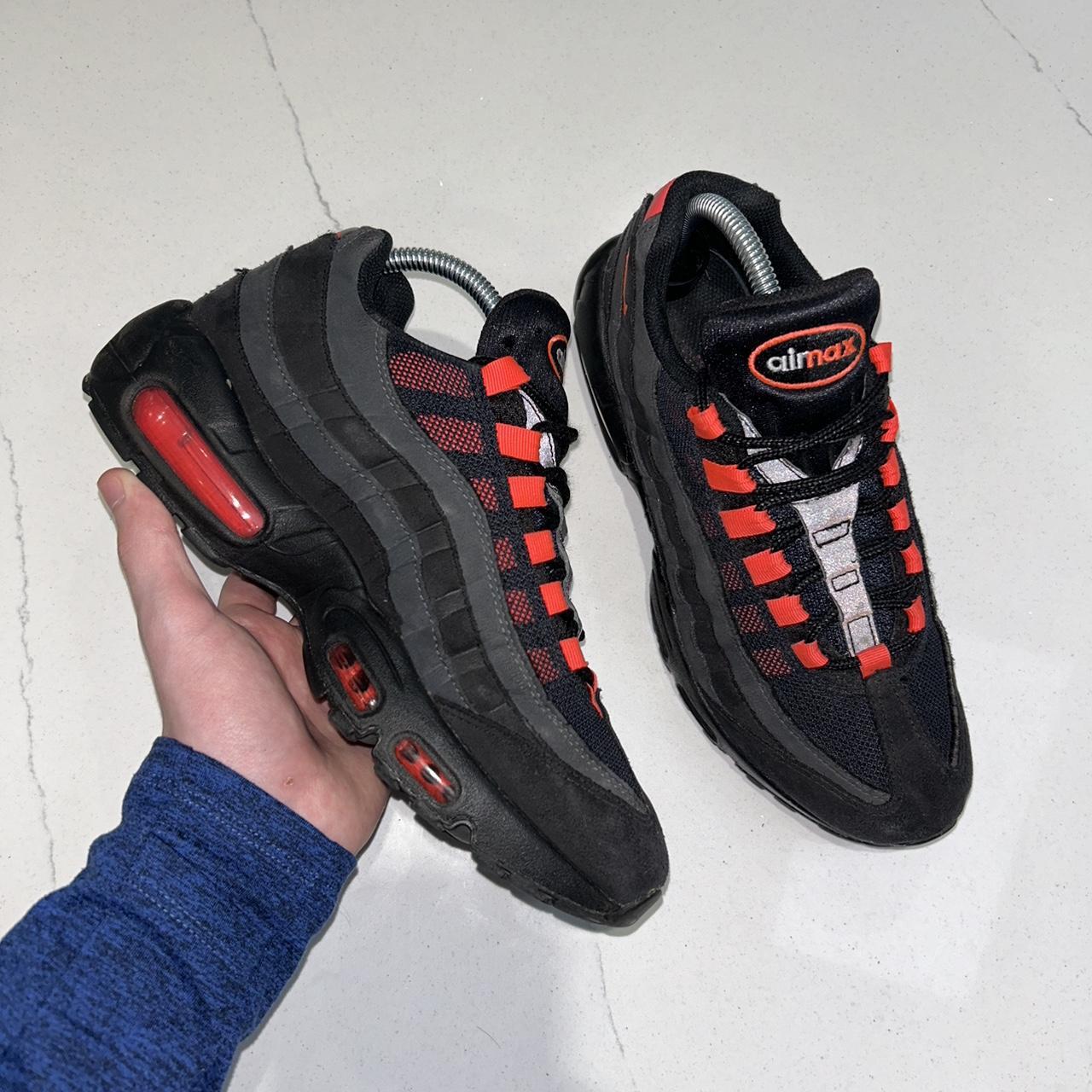 sportscene nike 95