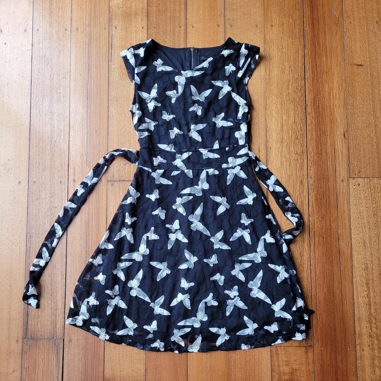 CAROLINE MORGAN- Cute butterfly