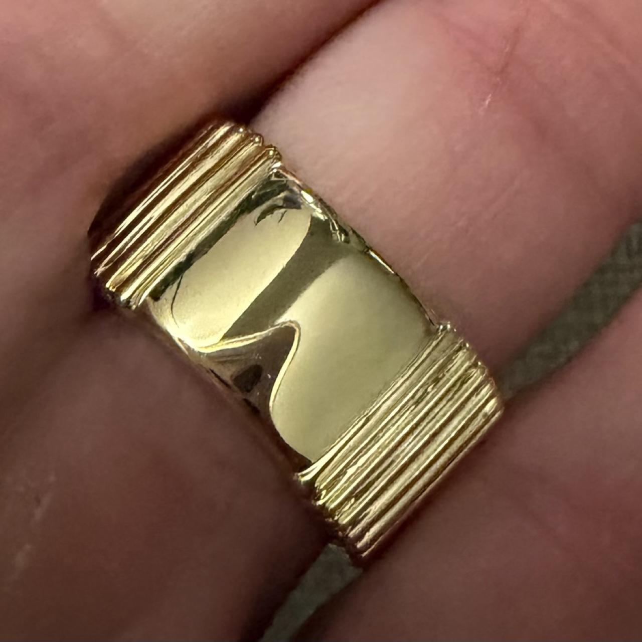 And now this women's gold jewellery