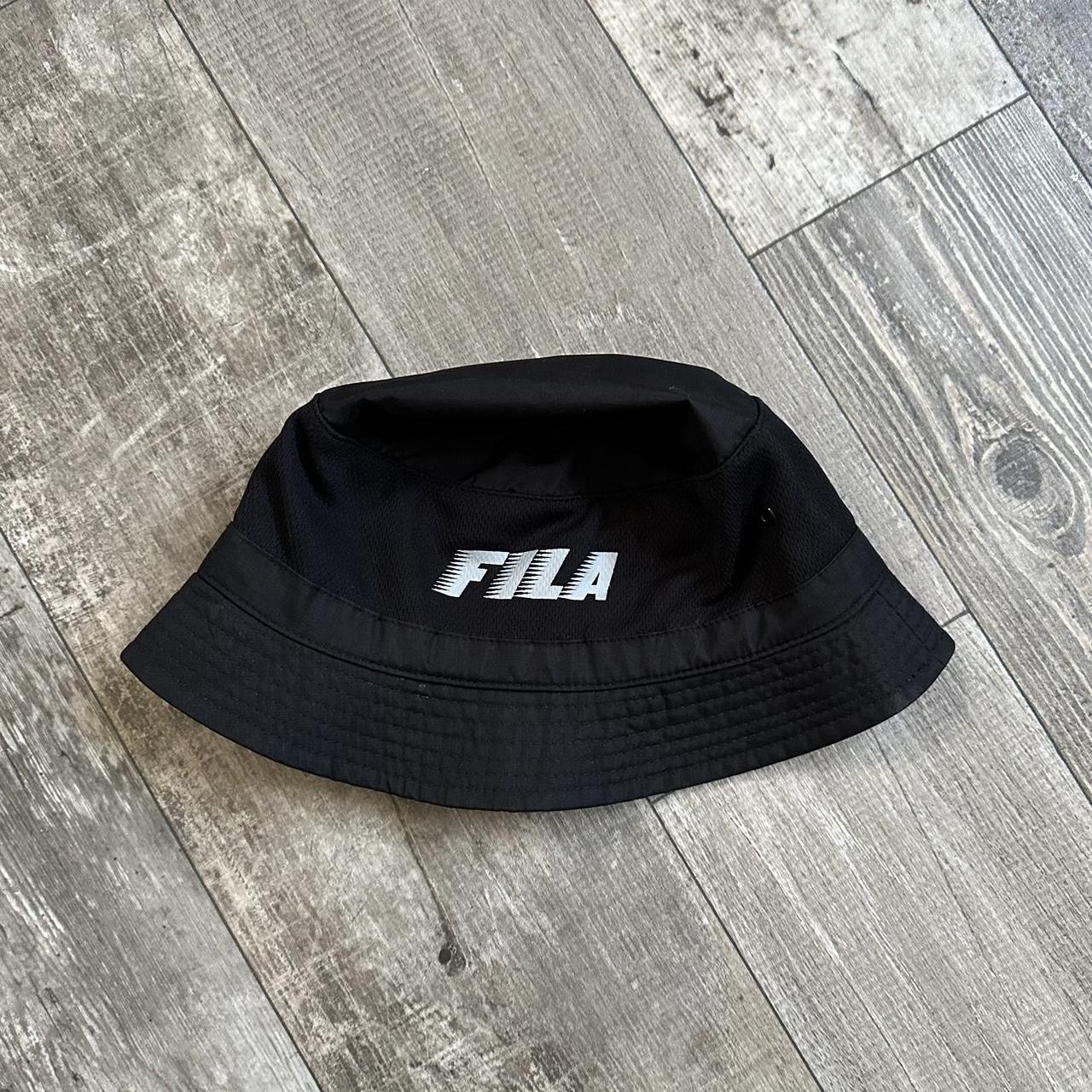 Fila black bucket outlet hat