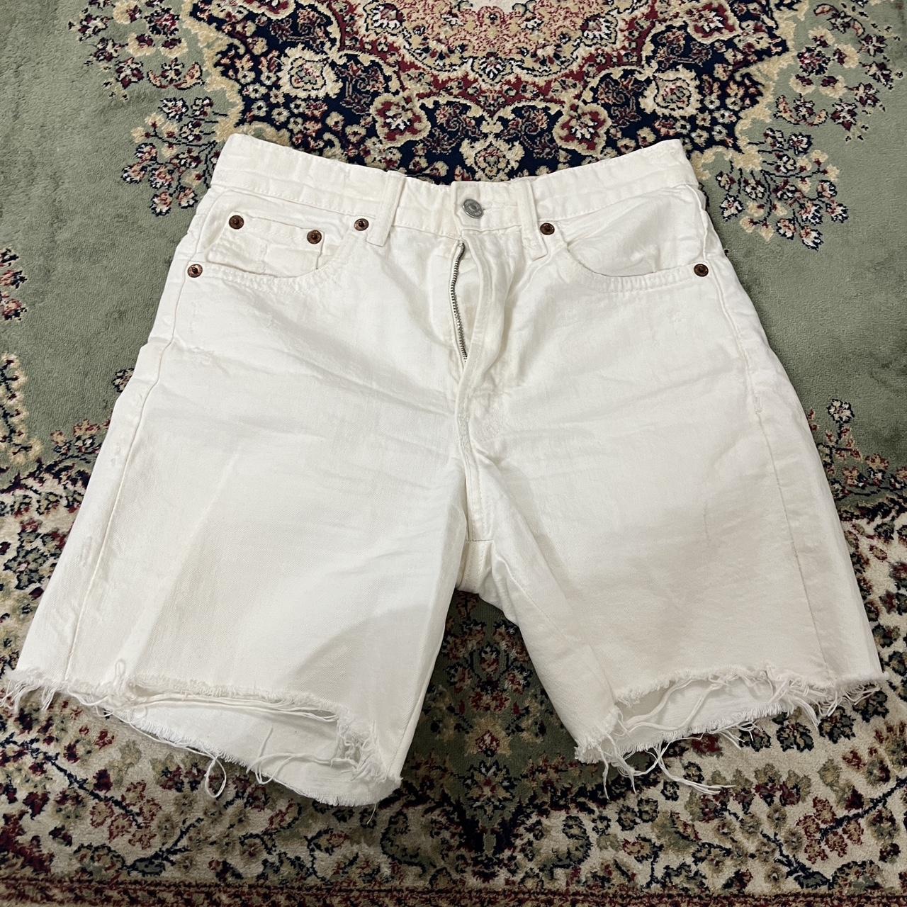 item listed by ariyass