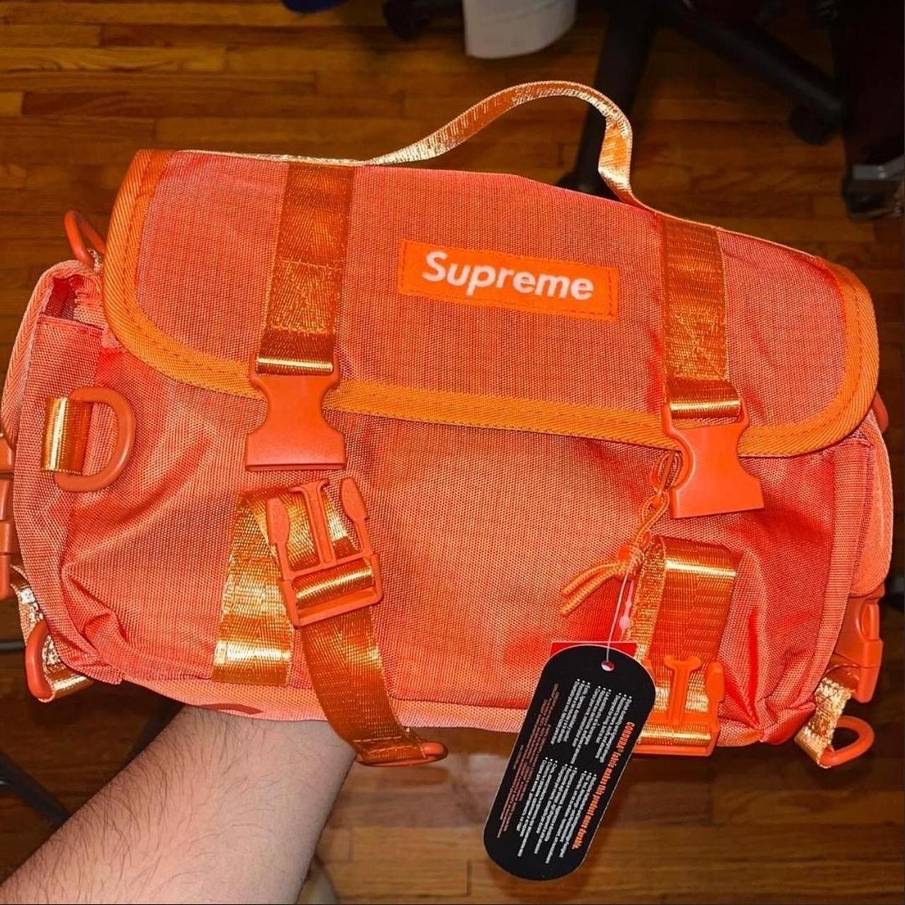 Supreme duffle-bag - Depop