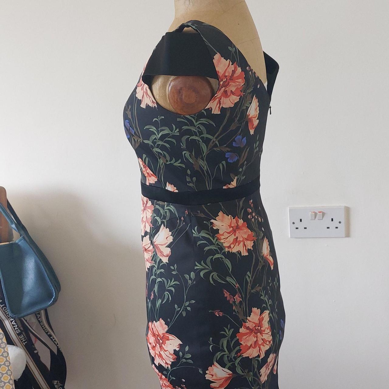 Beautiful karen millen dress. Bought in arnotts. Depop