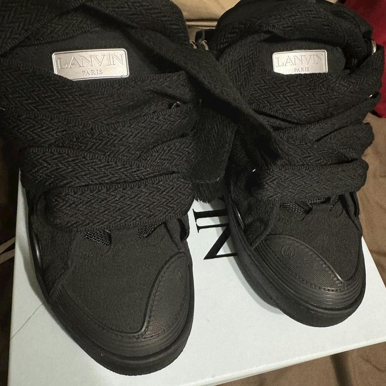 Black Lavins Good Conditon Size 11 - Depop