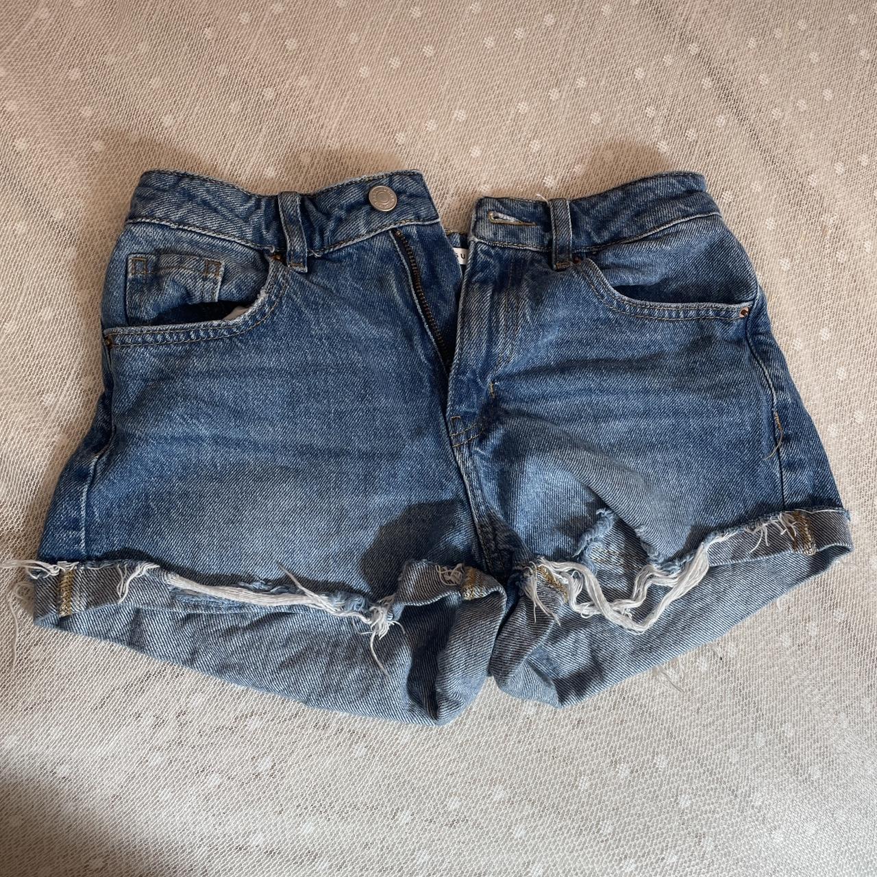 item listed by nells_bells_