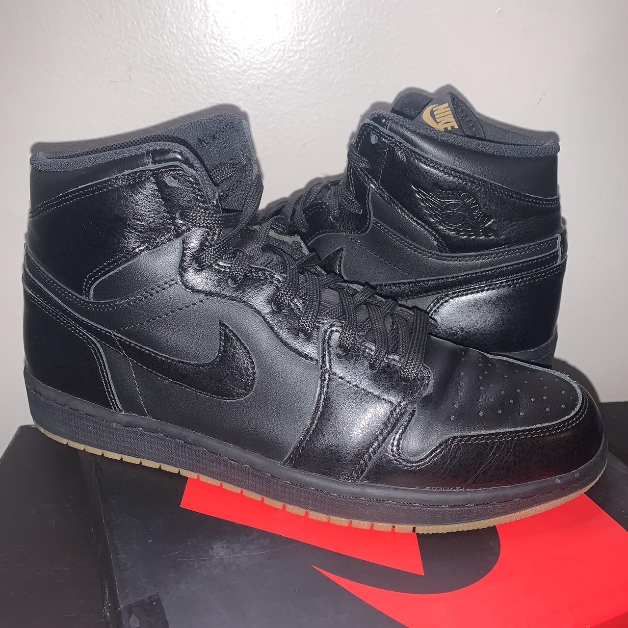 black jordans size 10