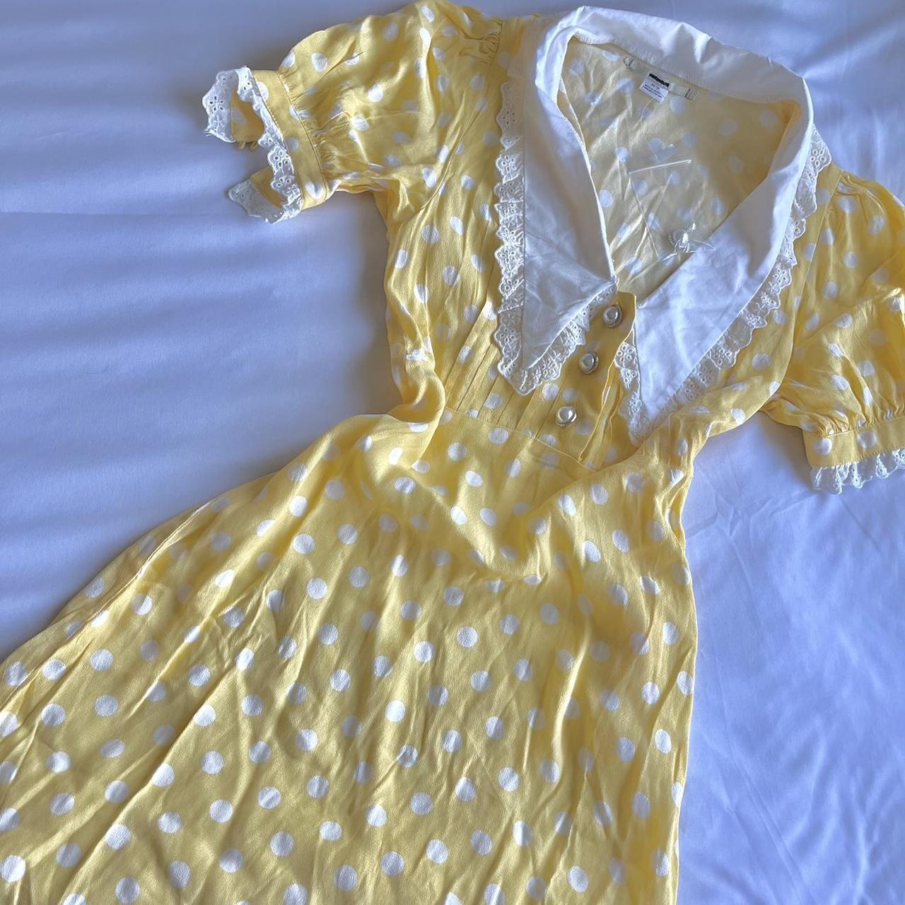 item listed by amelabonita