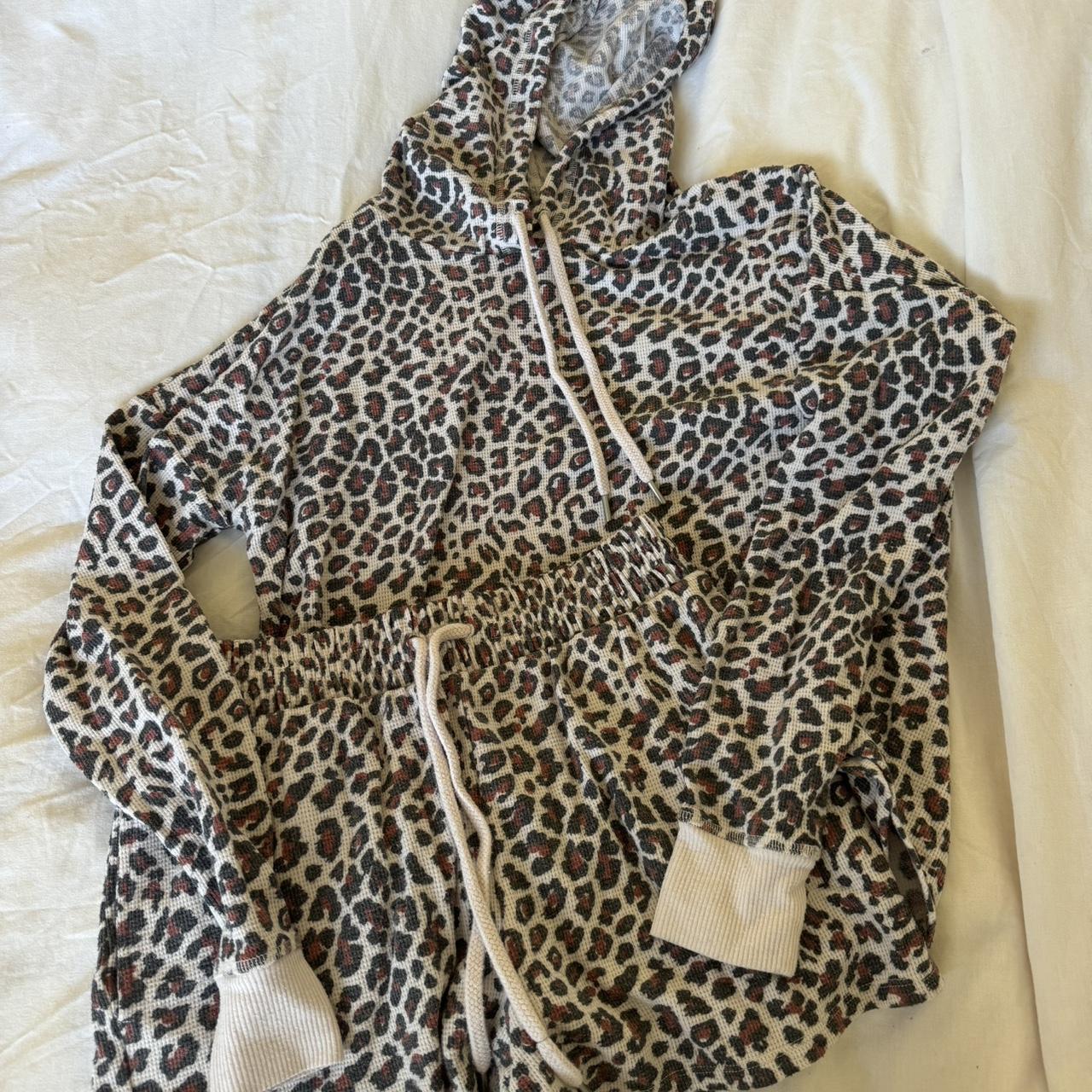 Cheetah print victoria's secret hoodie best sale