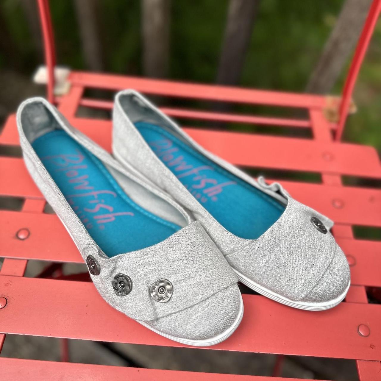 Cute grey flats on sale