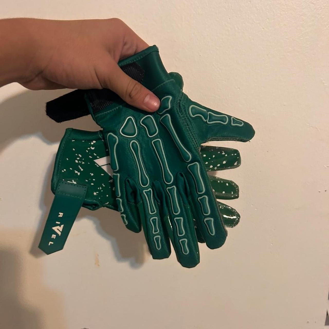 Rivel football gloves youth large both are new never... - Depop