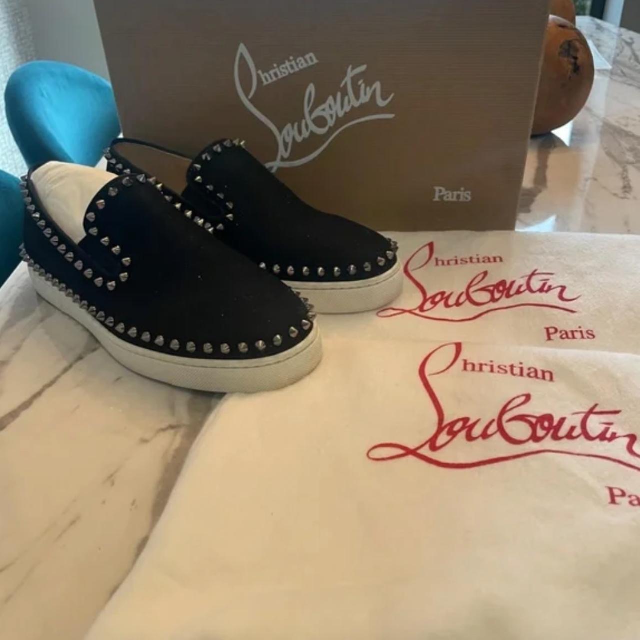 Christian louboutin candidate フラット ビーズ CHRISTIAN LOUBOUTIN - PIK BOAT FLAT - Black Suede SPIKED Fashion