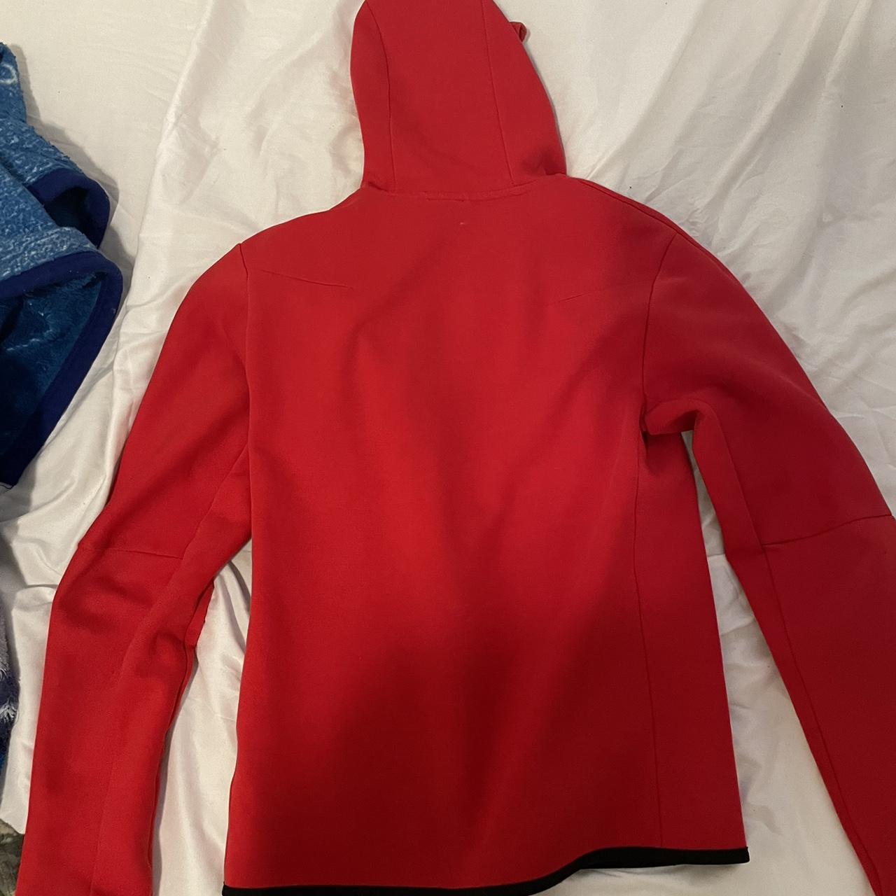 r1 tech fleece