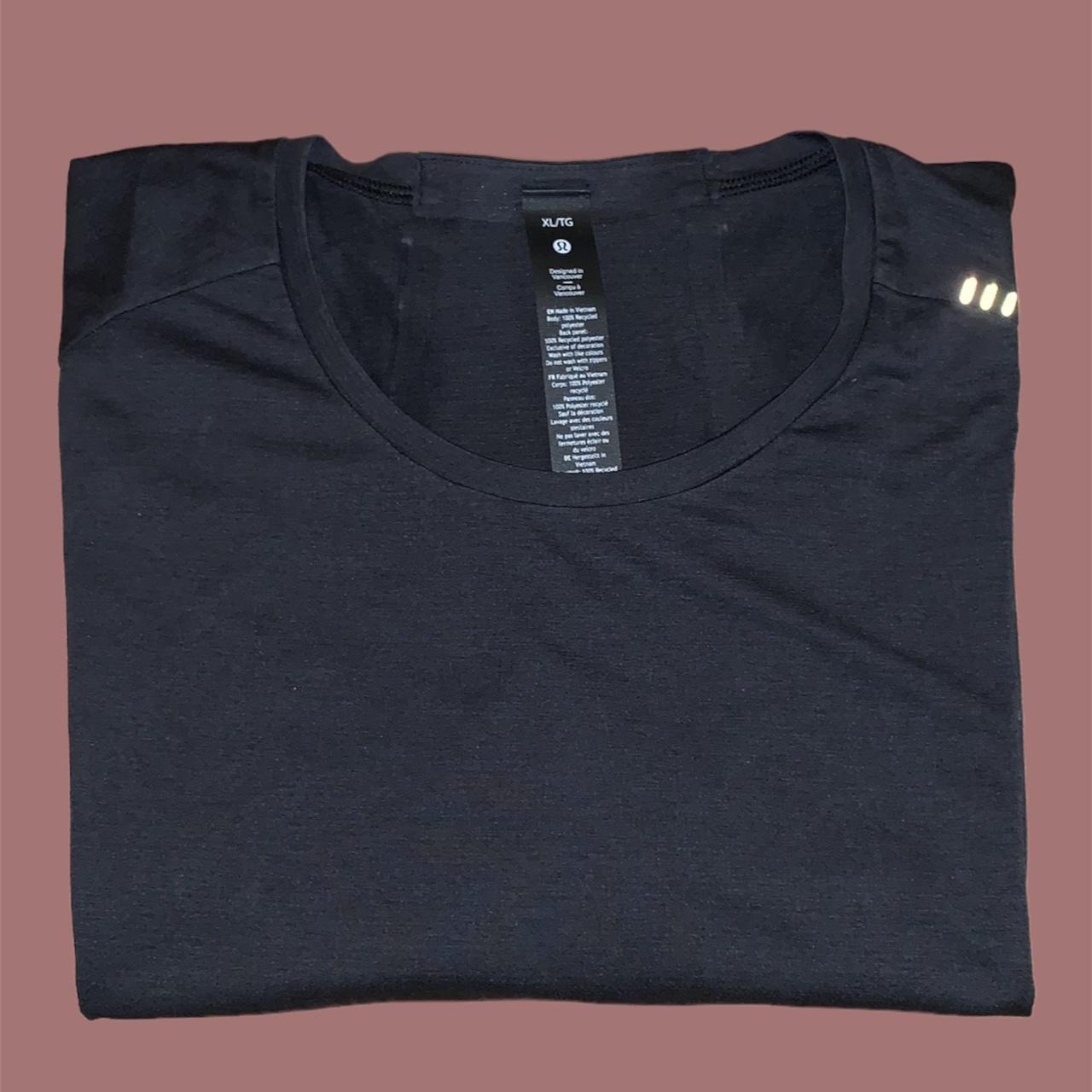 Lululemon Men's Black T-shirt | Depop