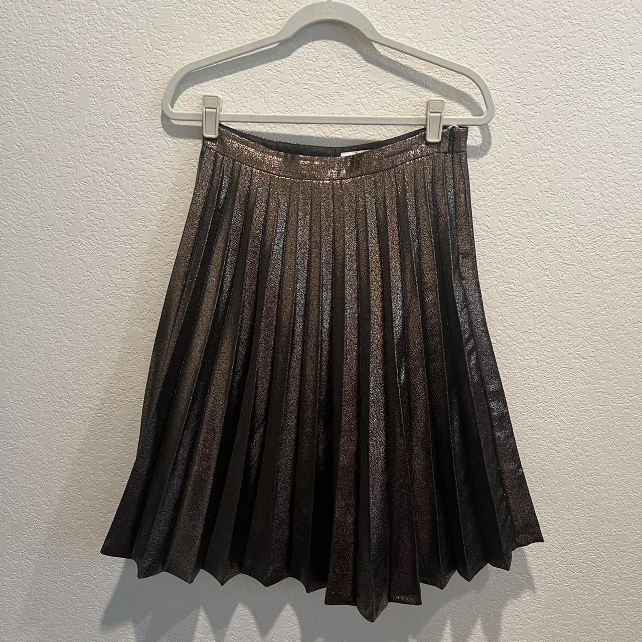 Kate Spade Pleated Skirt. Gold lame. Size 8. Depop