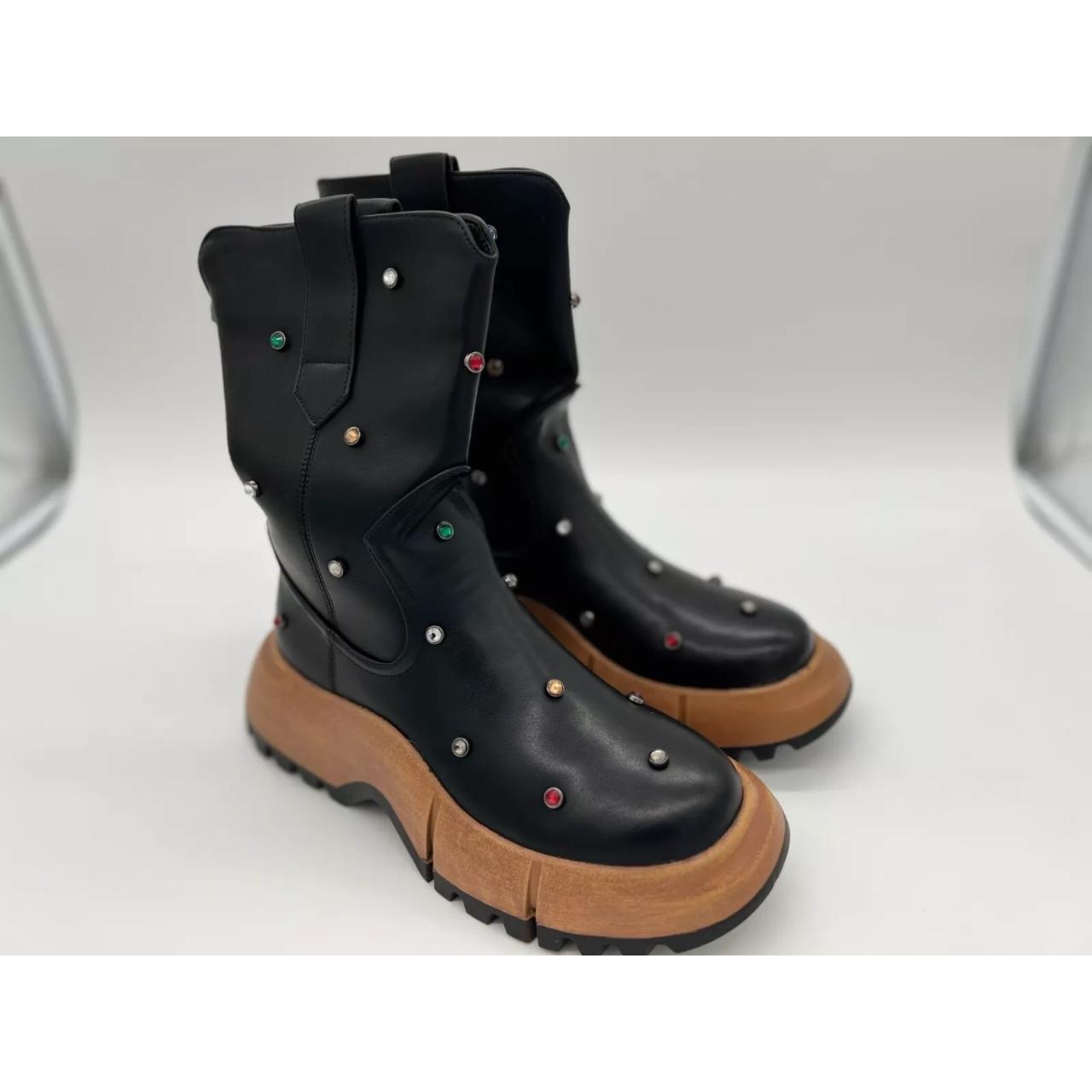 item listed by vuxtra