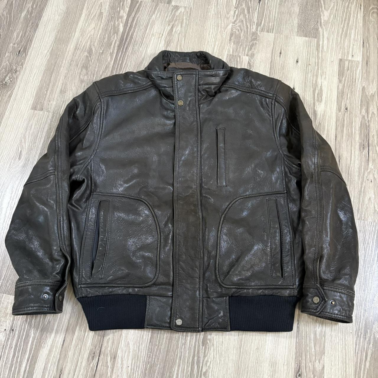item listed by grandfinds_
