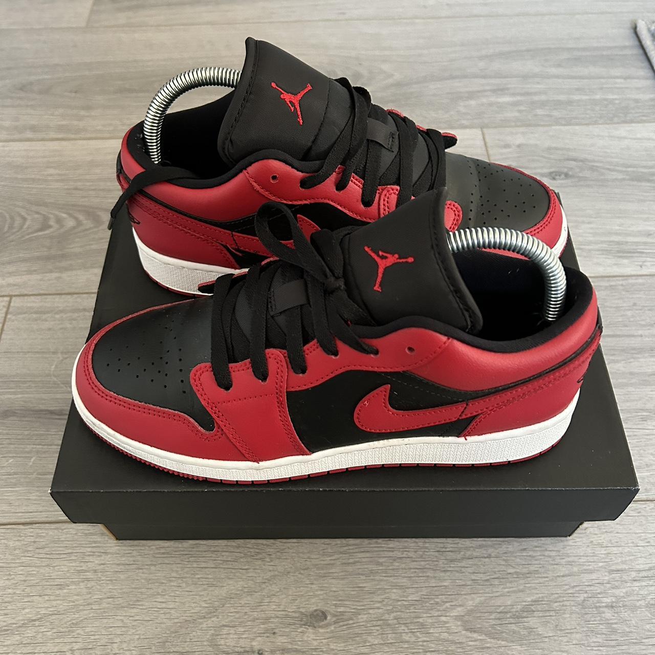 Nike Men's Red and Black Trainers | Depop