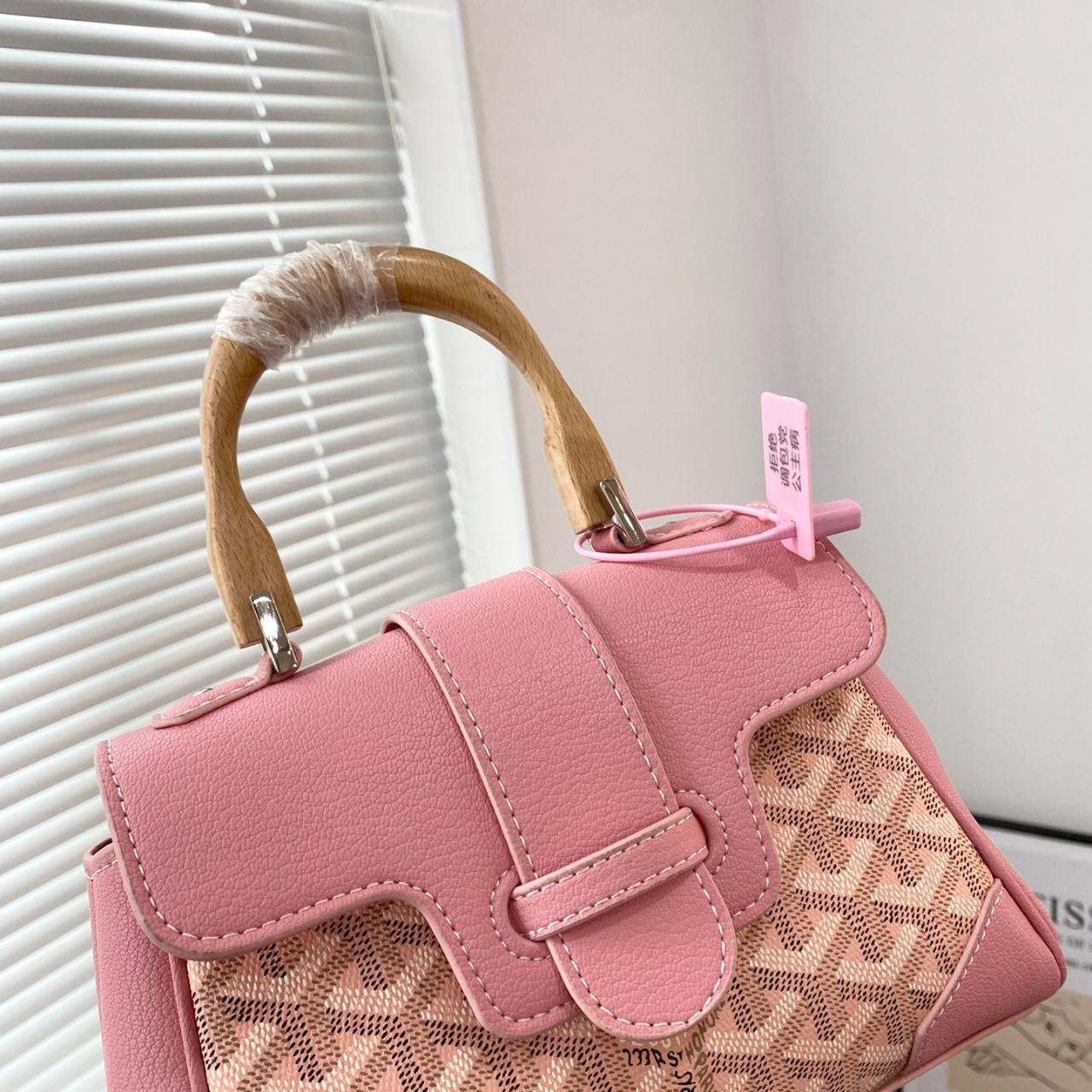 Size] cm Goyard-cigon bag SAIGON MINI Depop