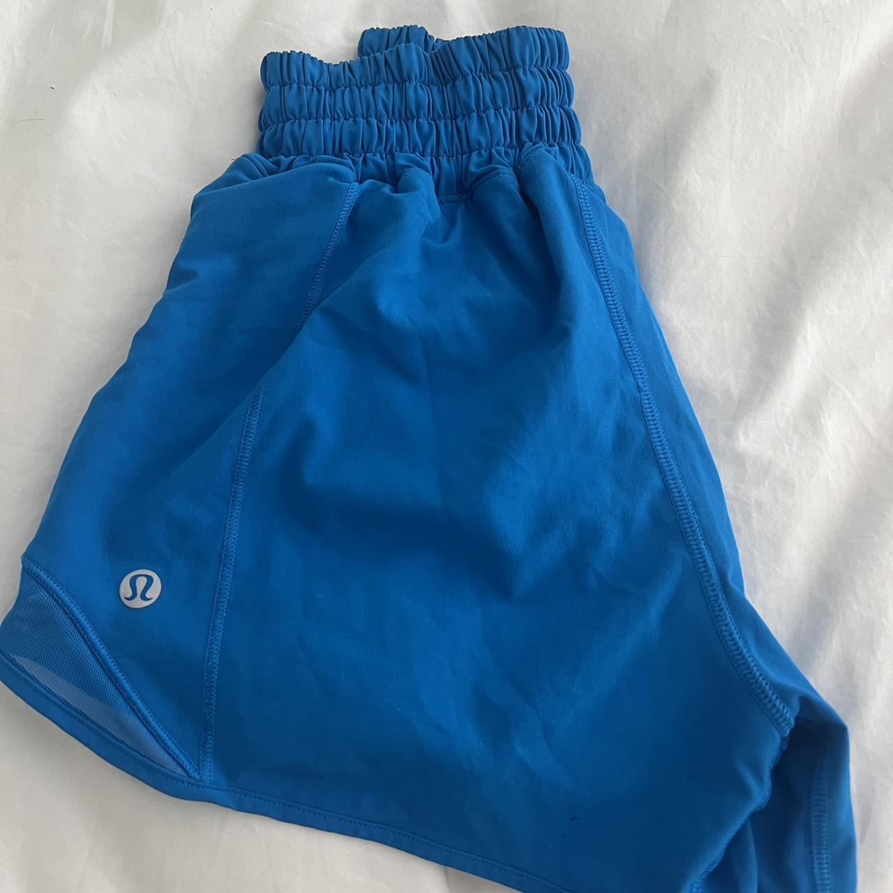 lululemon poolside hotty hot shorts - size 0 -... - Depop