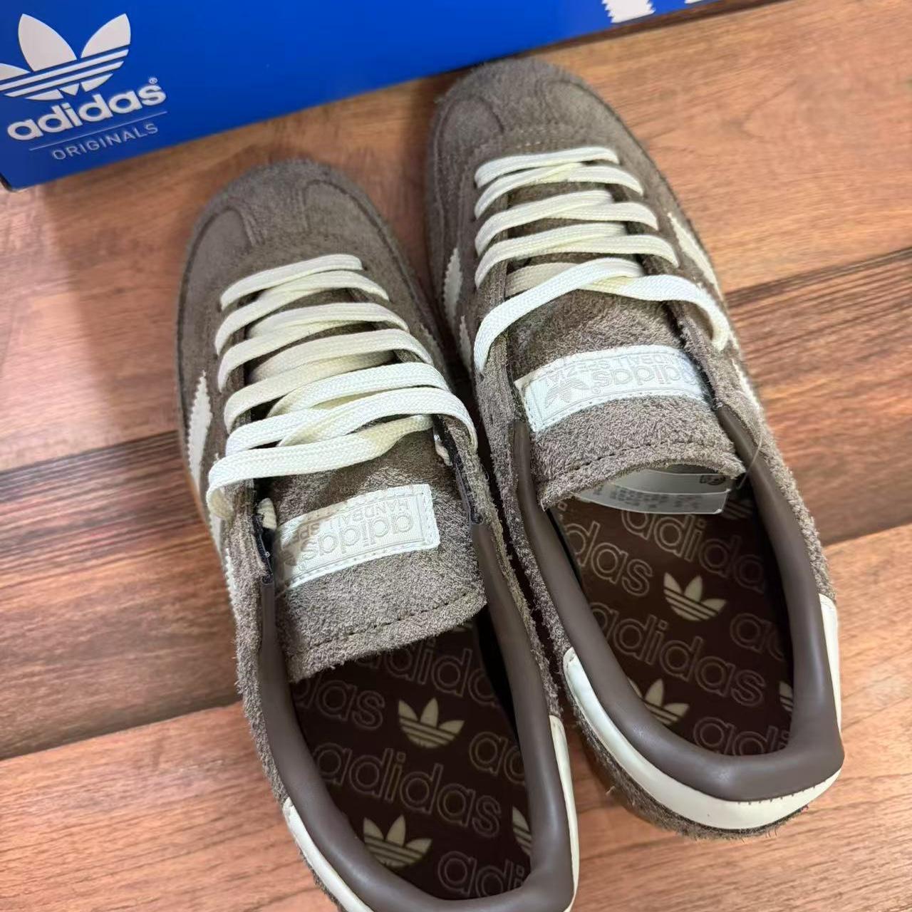 item listed by zeronever