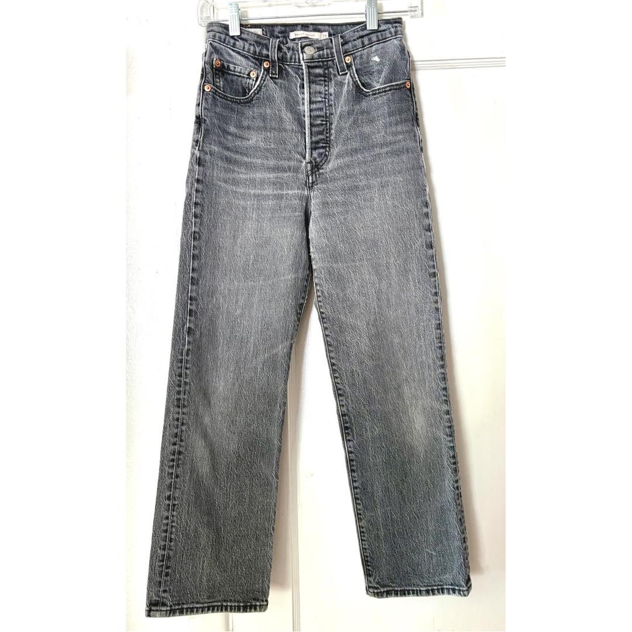 item listed by catseyecurations