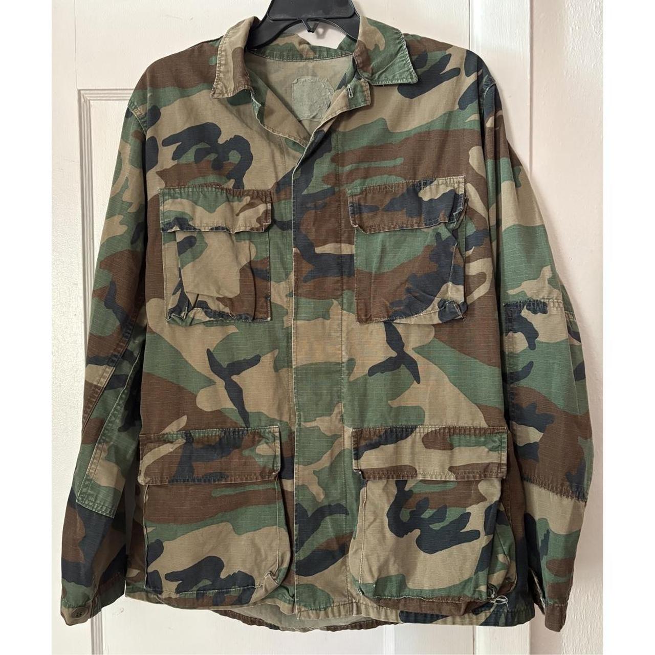 item listed by catseyecurations