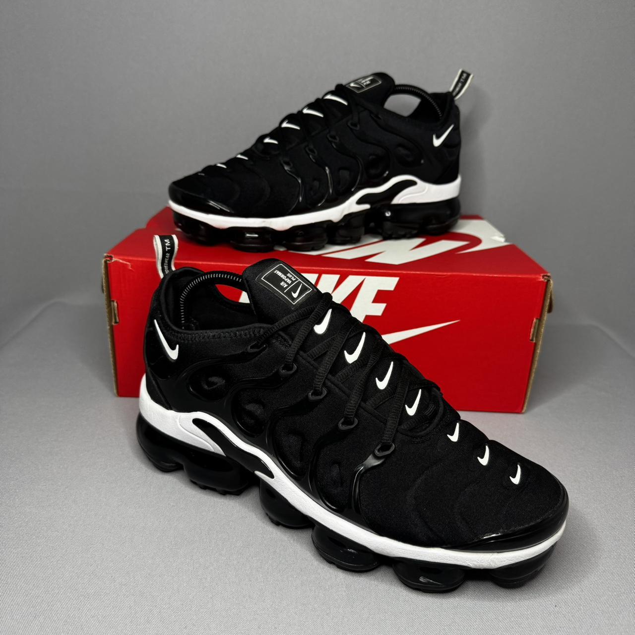 Nike Air VaporMax Plus Overbranding