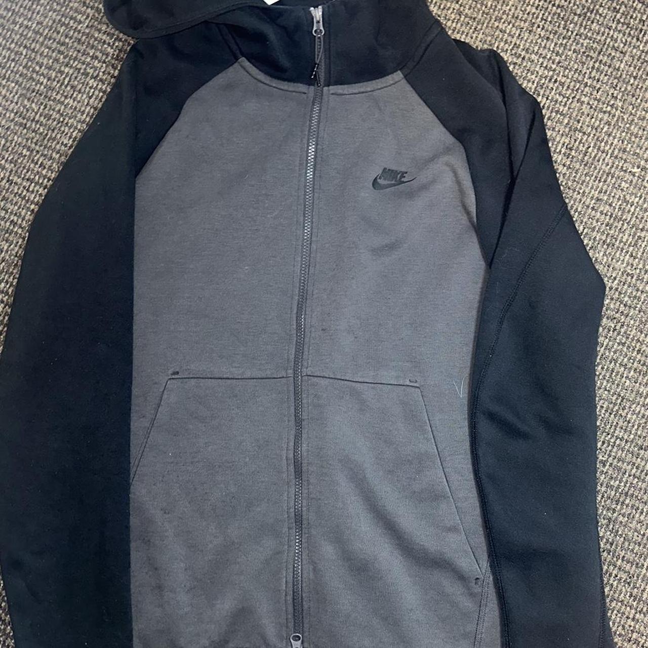 niketech fleece grey