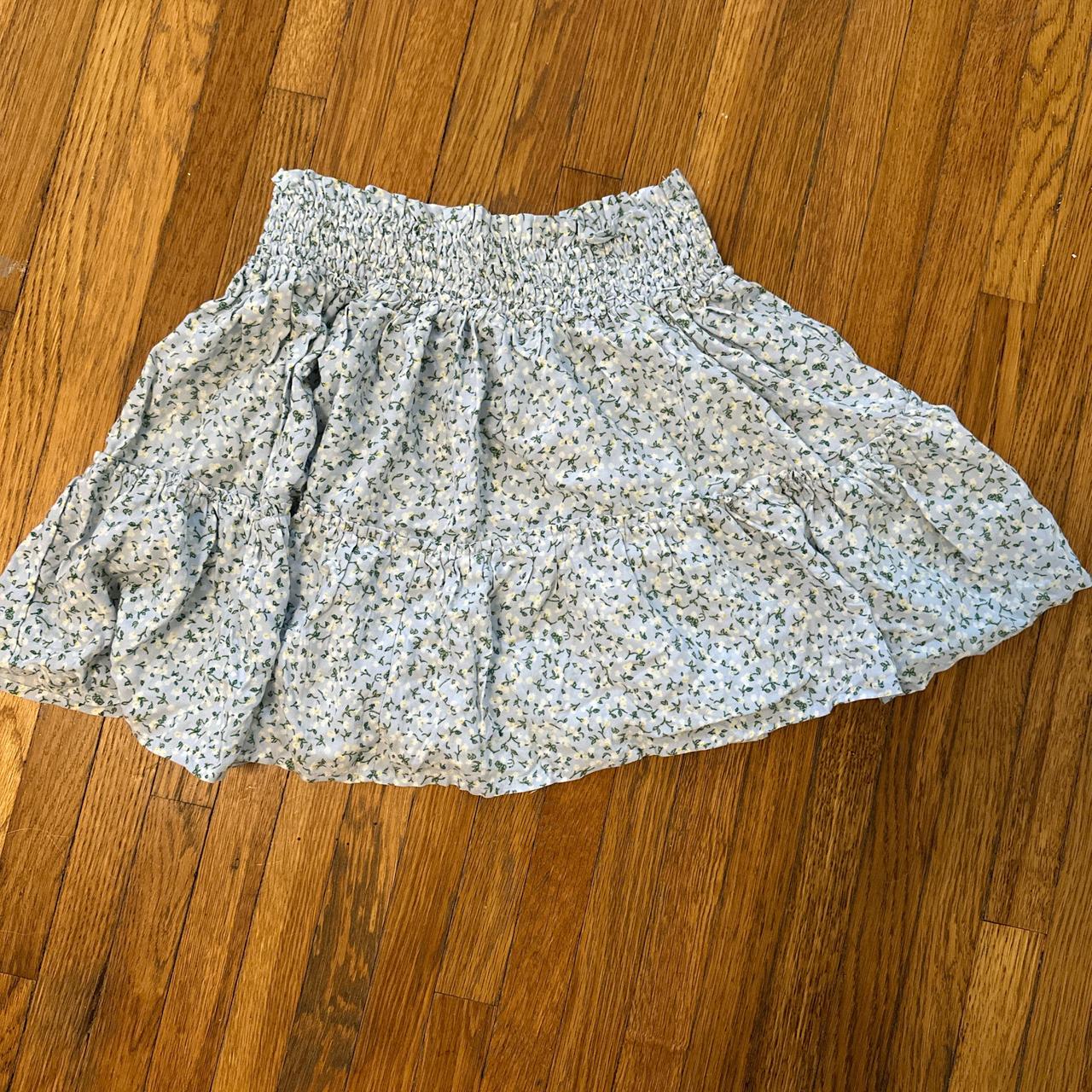 size small wild fable skirt. So cute for summer!!!! - Depop