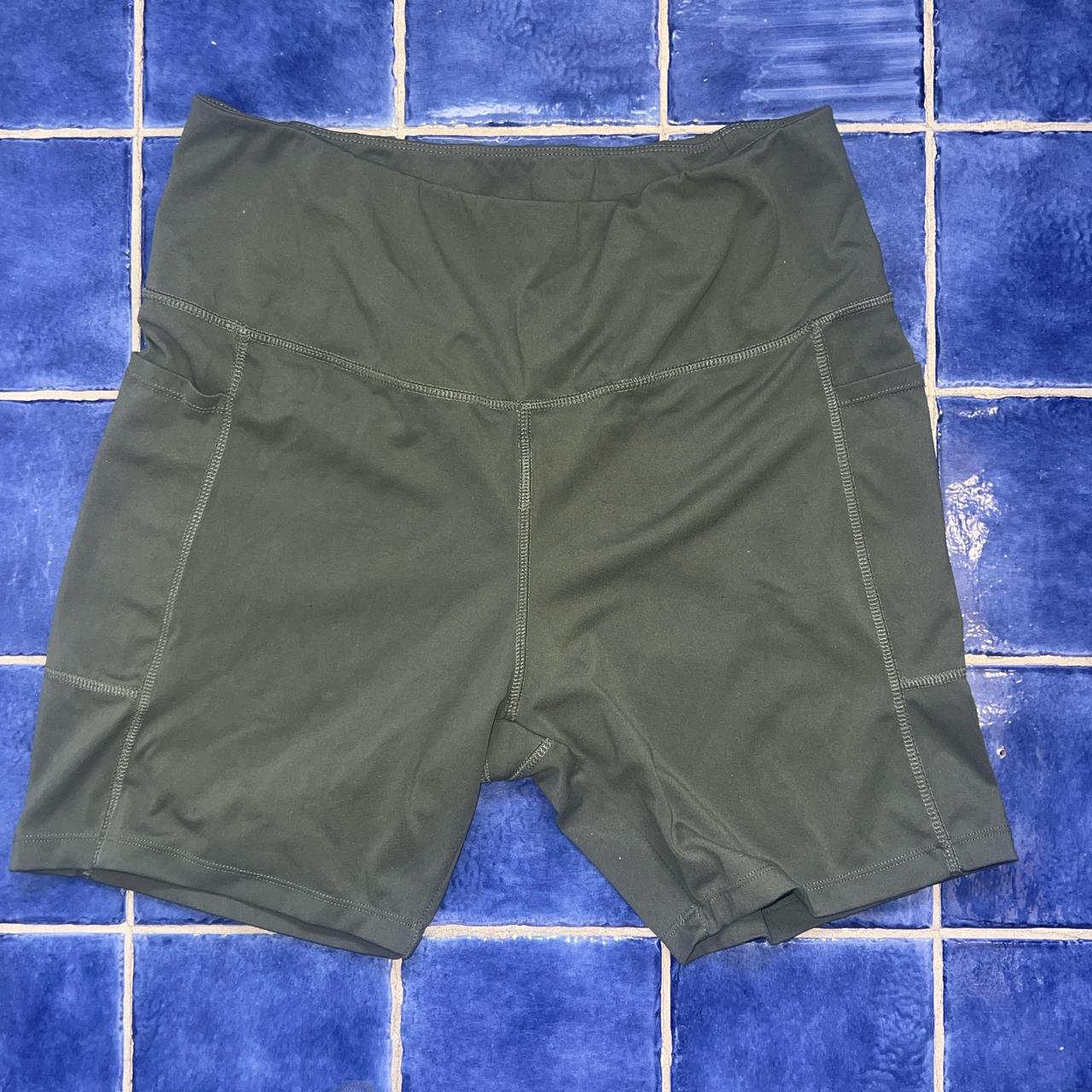 XL biker shorts - Depop