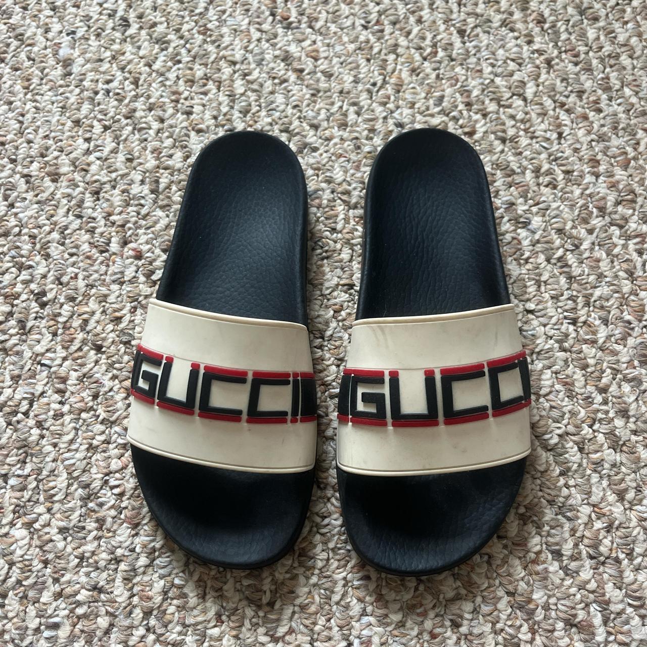 Gucci slides - Depop