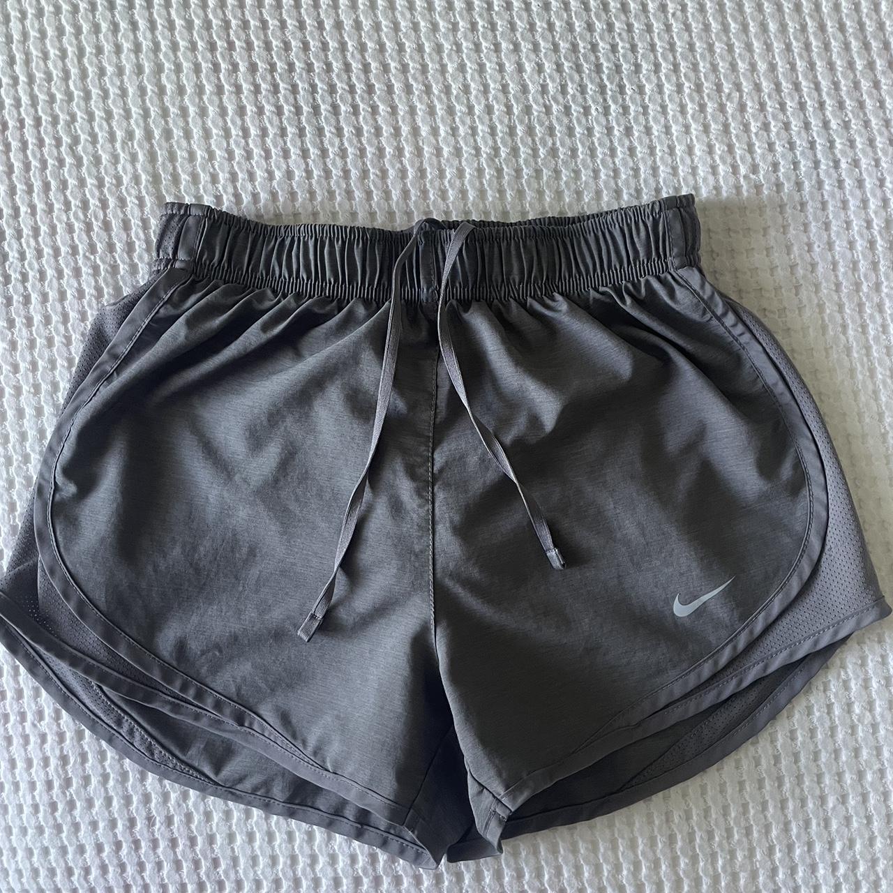 womens nike shorts grey
