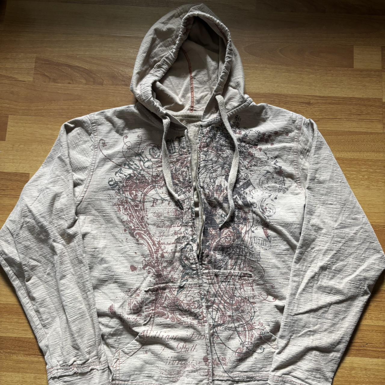 item listed by 2econd_hand_stop