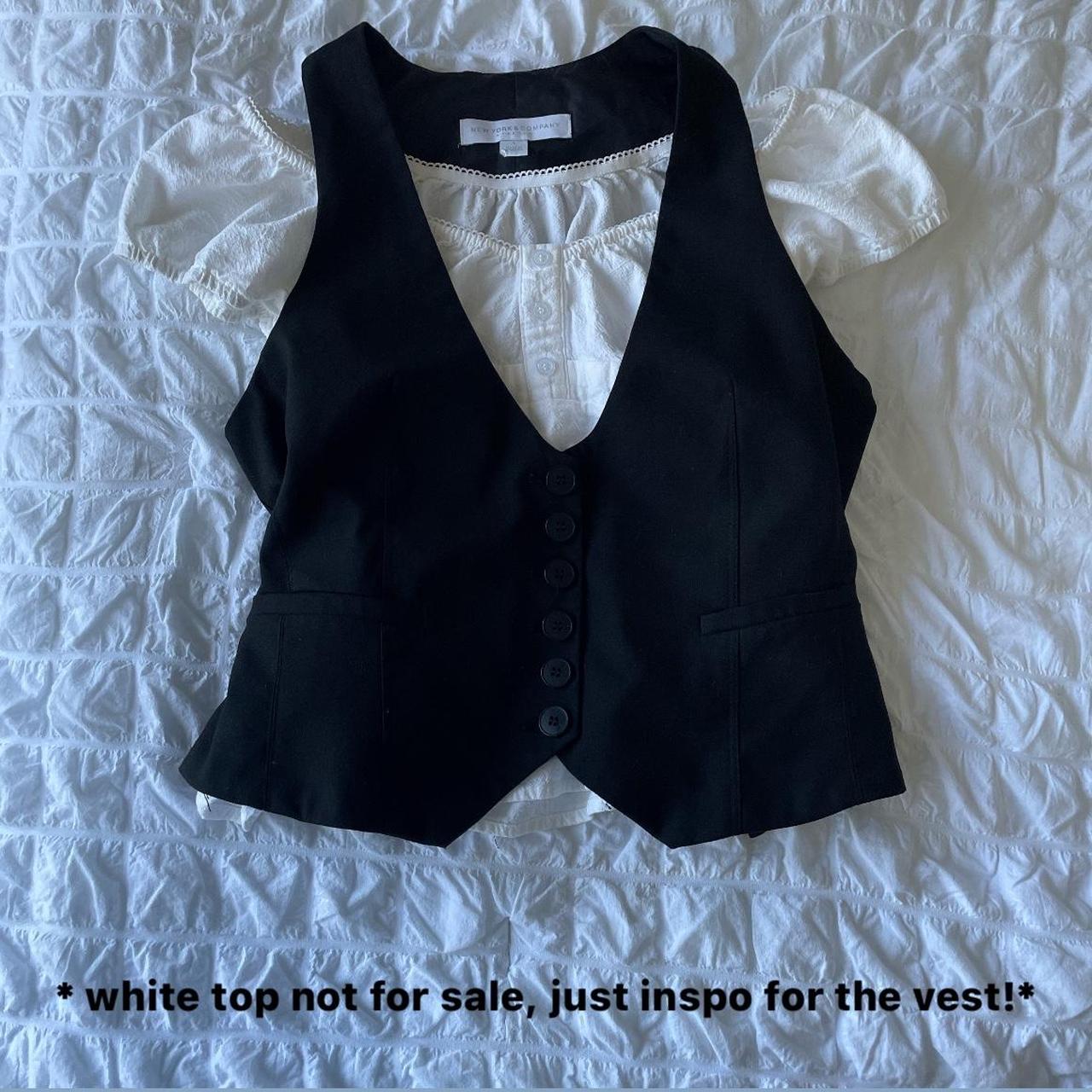 New York & Company vest blazer lost the buckle | Depop