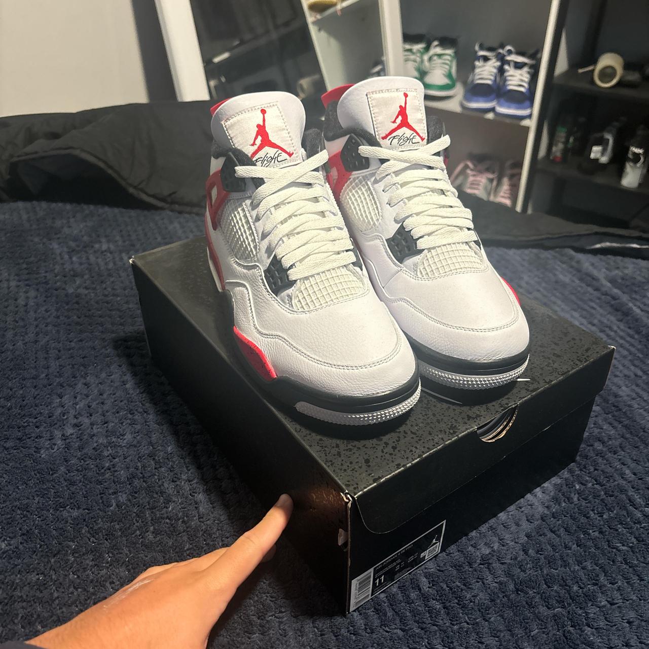 deadstock jordan 4
