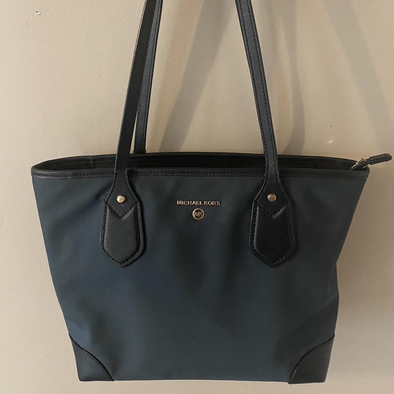 Michael Kors Eva Small Top store Zip Tote