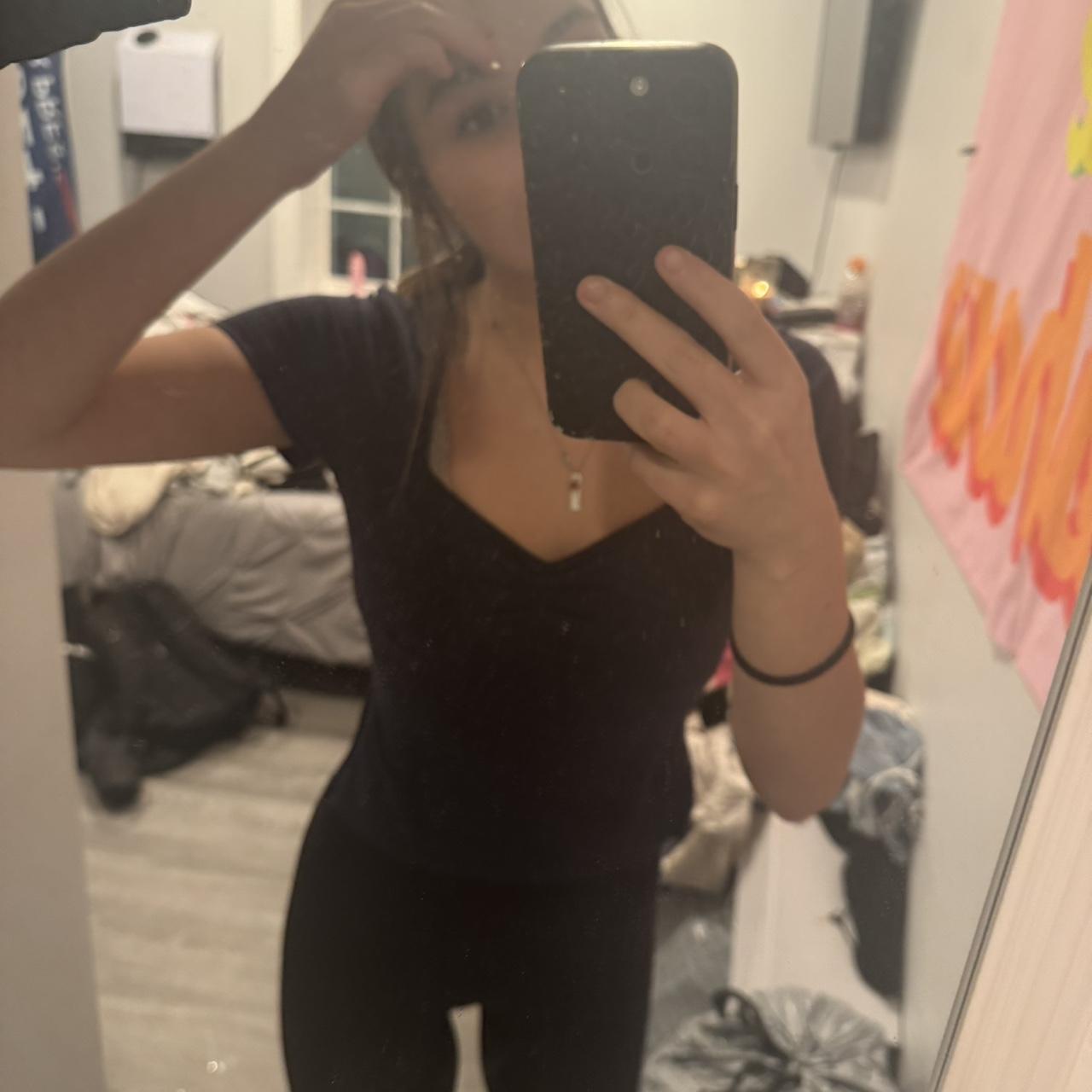item listed by peasleyyy