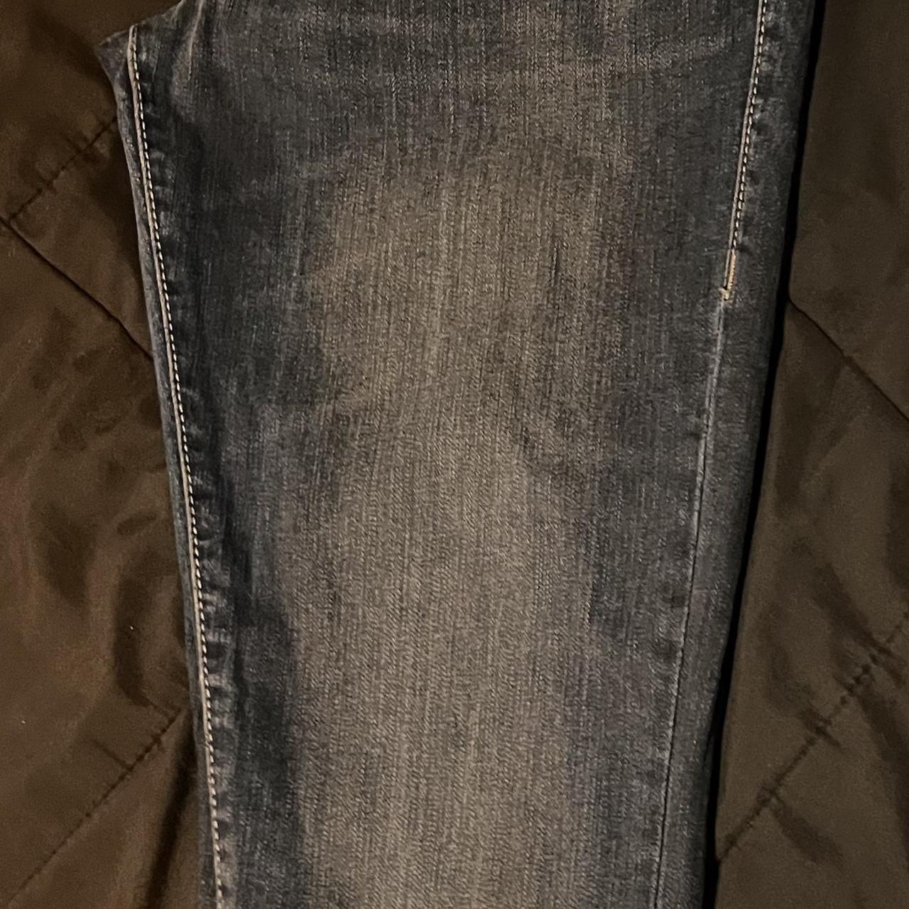 Size 30 like new men’s True Religion jeans - Depop