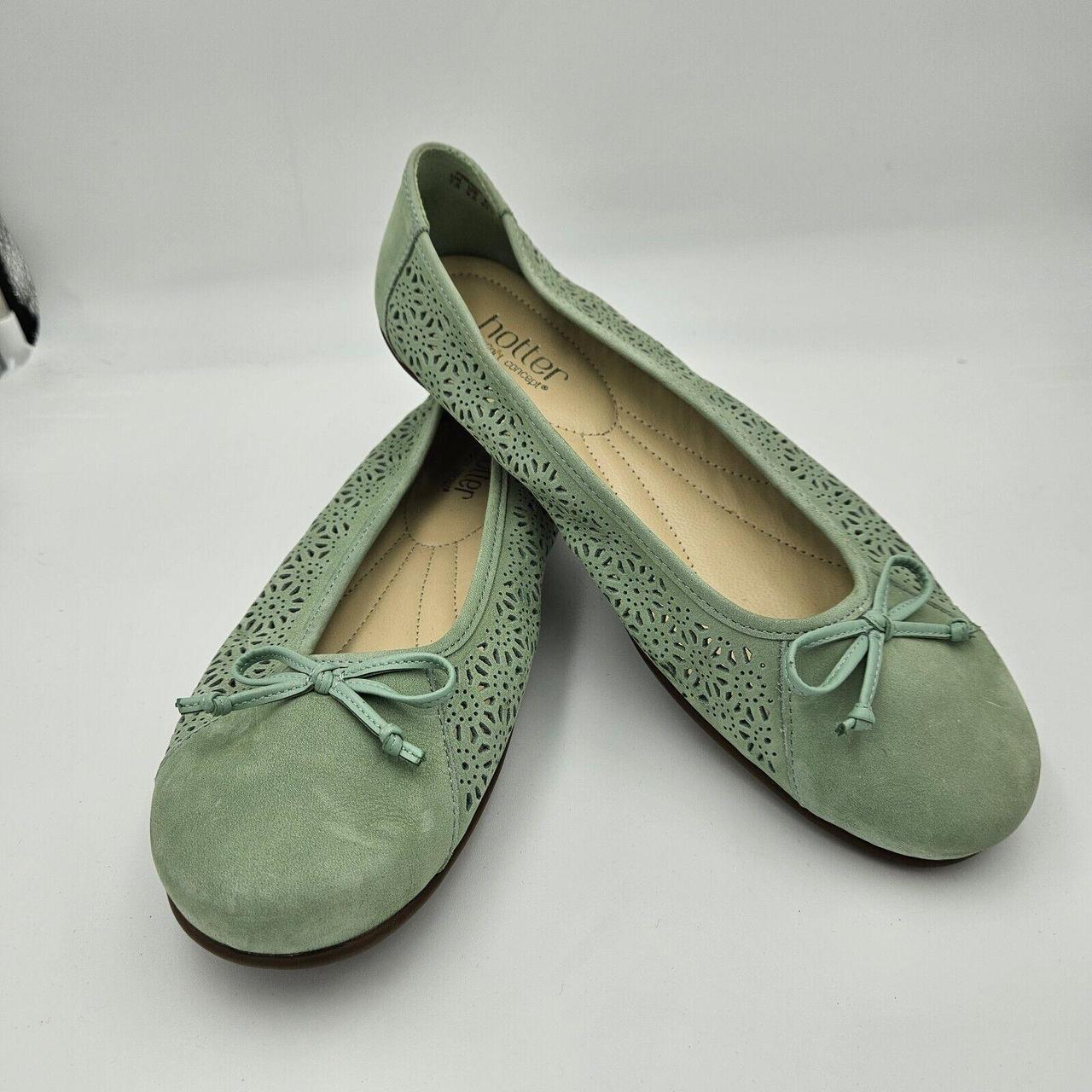 Mint green flats online