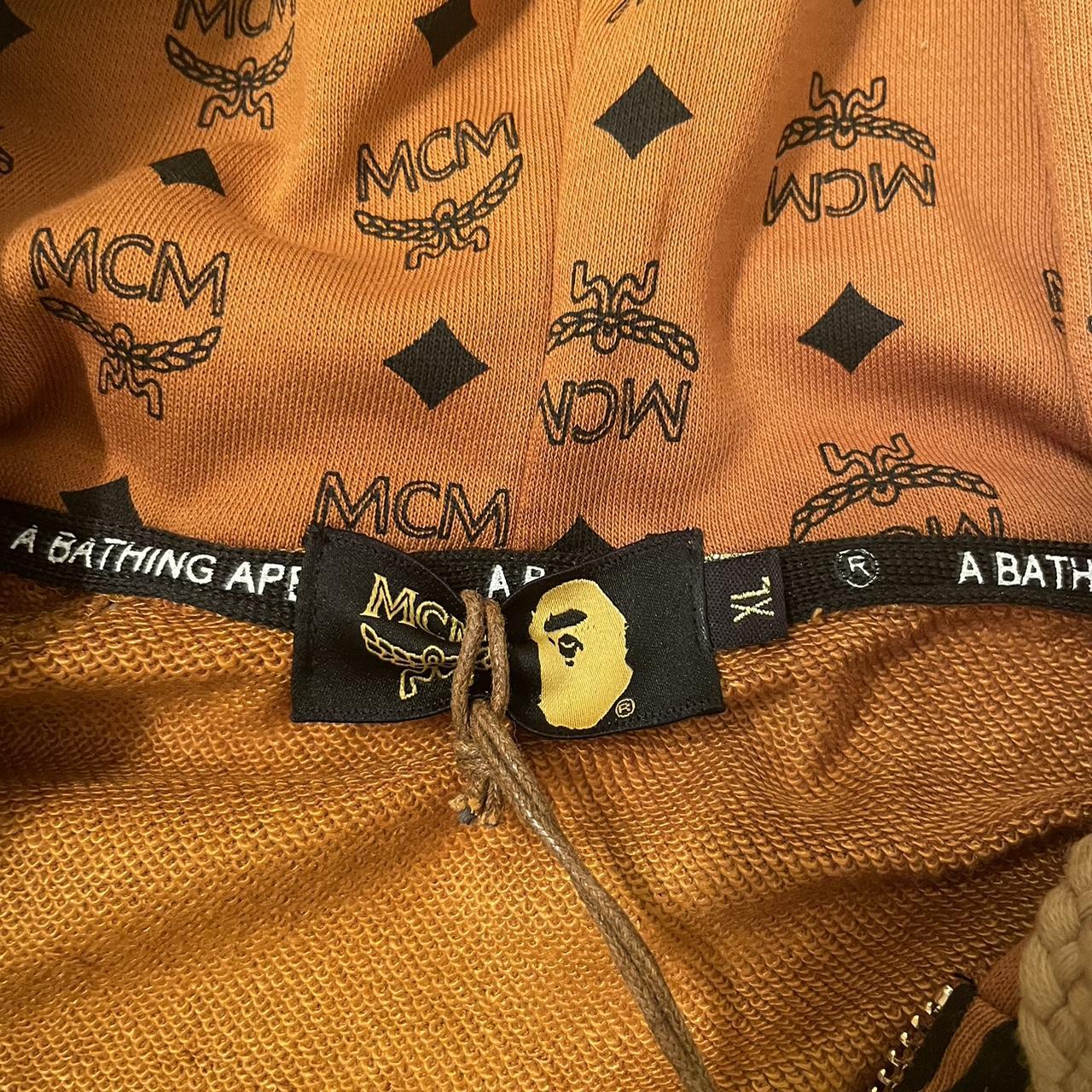 A BATHING outlet APE MCM Hoodie