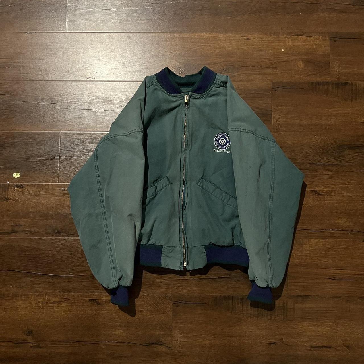 item listed by vinoutside_
