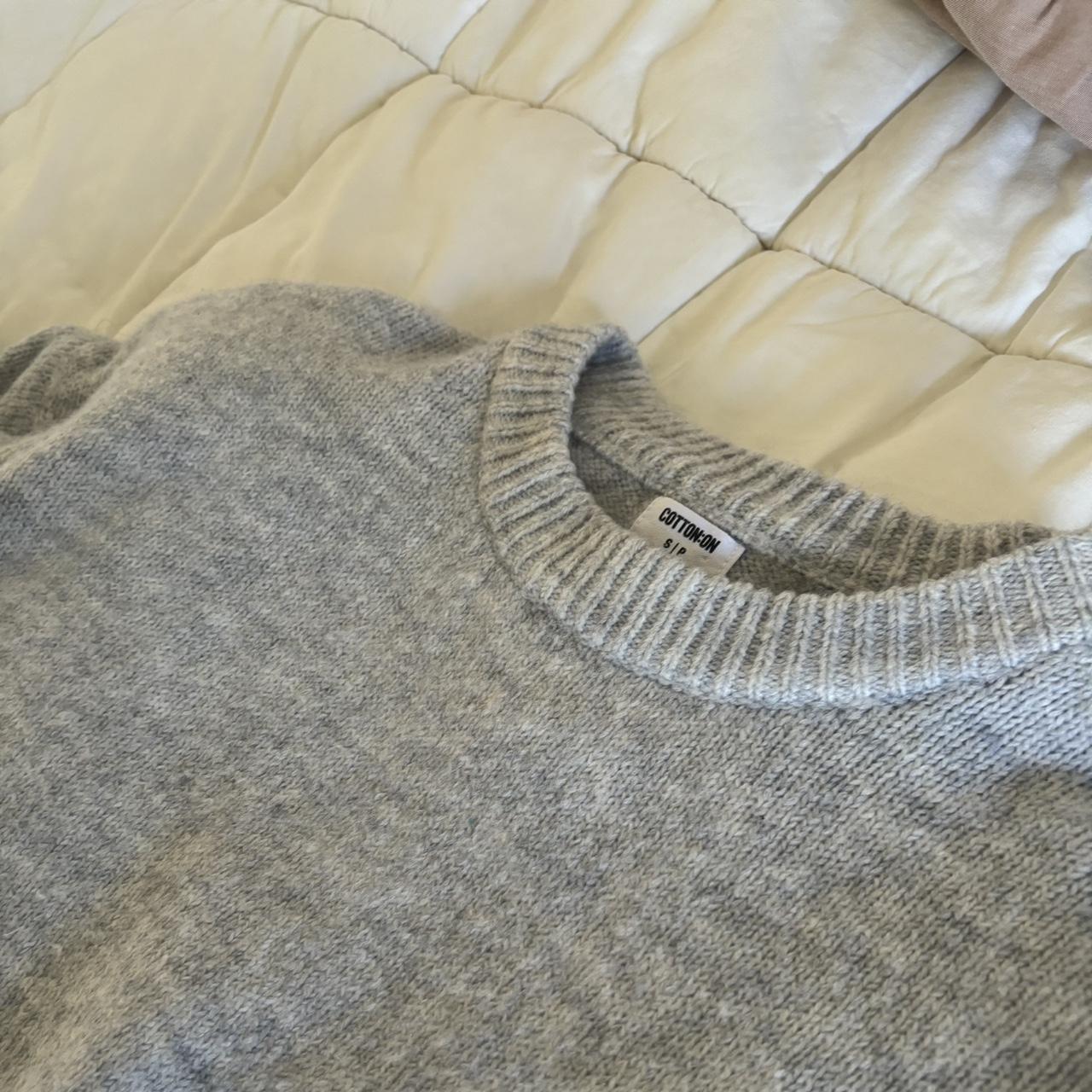 grey knit/sweater size small $30 - Depop