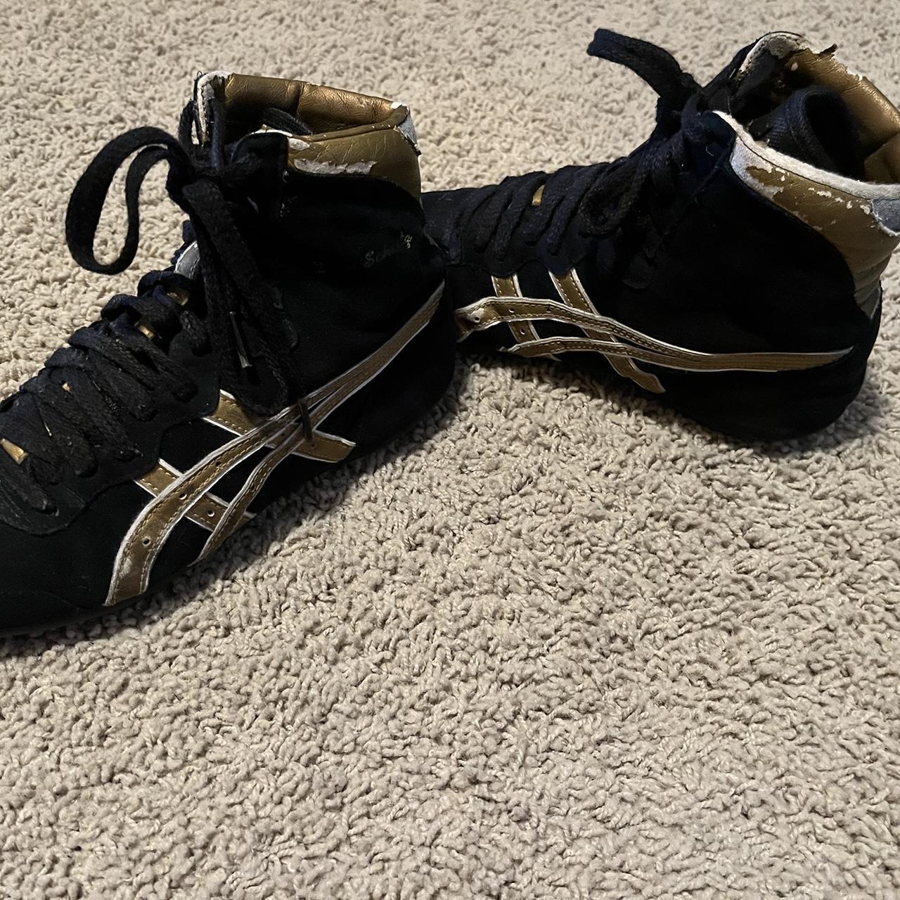 Asics wrestling shoes dave schultz best sale