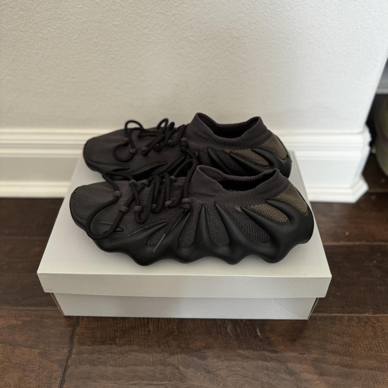 yeezy 450 dark slate colorway (laces can be Depop